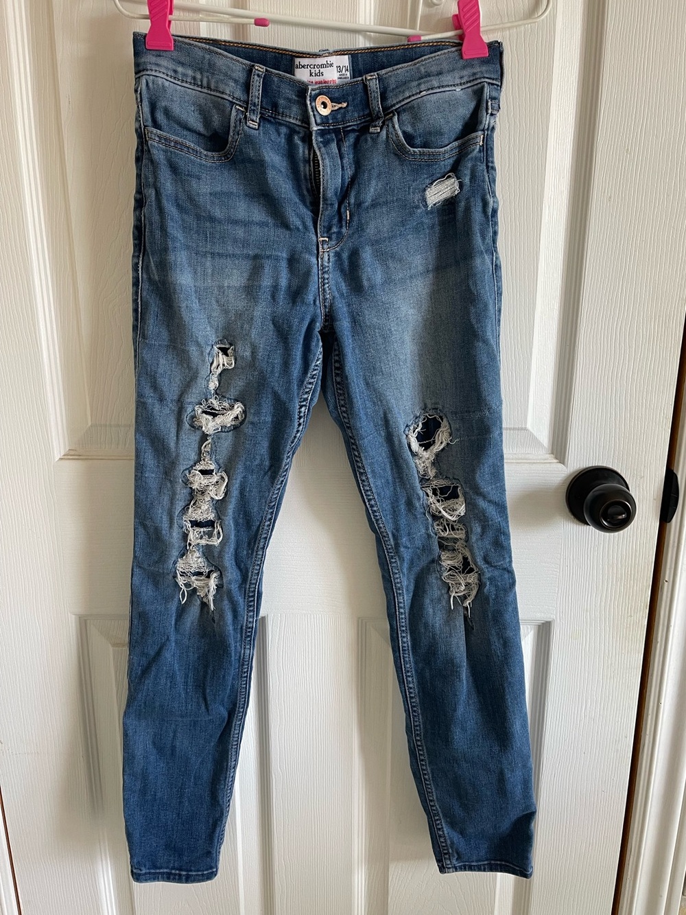 Abercrombie & Fitch Girls Distressed Blue Jeans